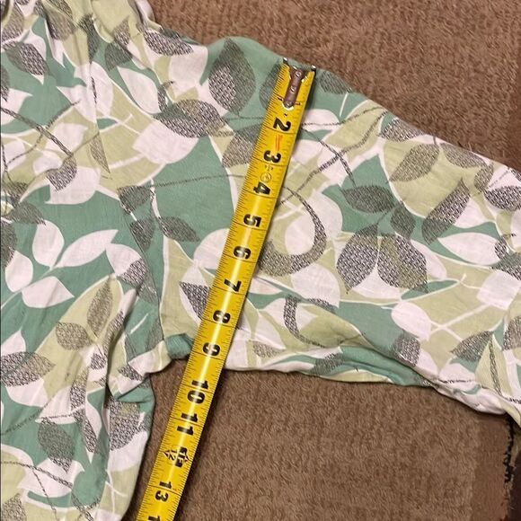 Linen Leaf Print Button-Up Blouse - Picture 11 of 11